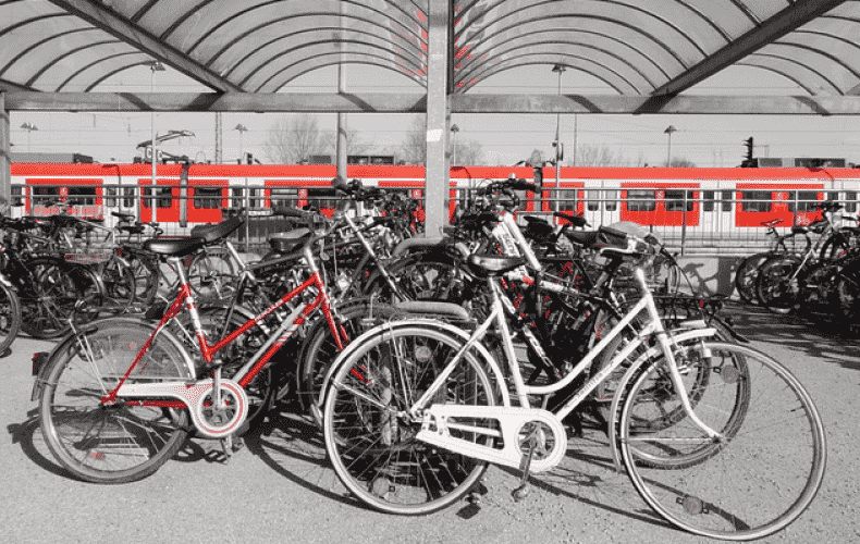 Bike Transport on Munich's Public Transit: Unveiling the Regulations