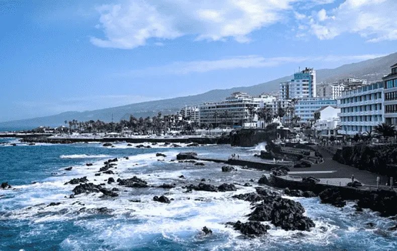 7-Year-Old Rescued Unconscious from Hotel Pool in Tenerife