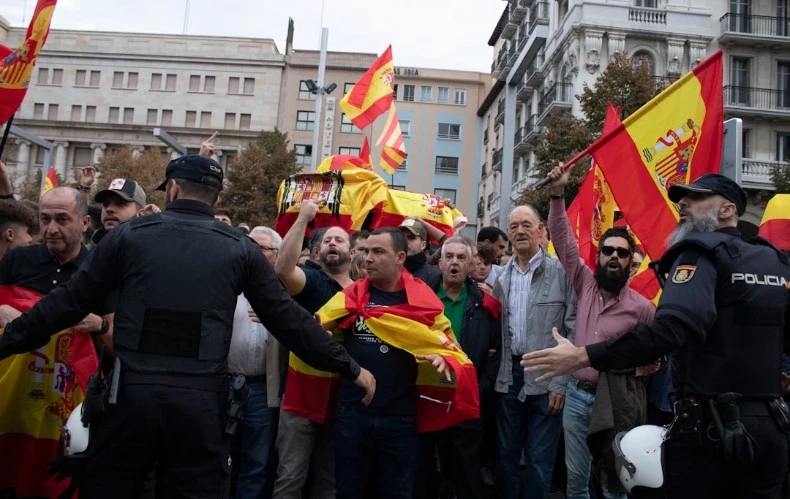 Protests Erupt Across Spain Against Sánchez's Migration Policies