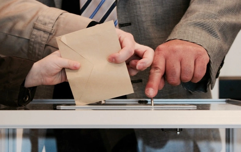 Can Foreigners Vote in France? What EU and Non-EU Residents Need to Know