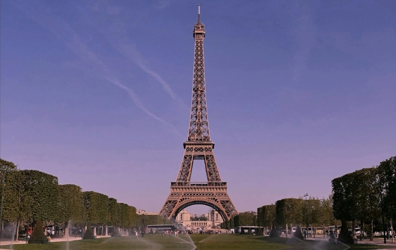 Paris Is Putting a Movie Theater Inside the Eiffel Tower This Week