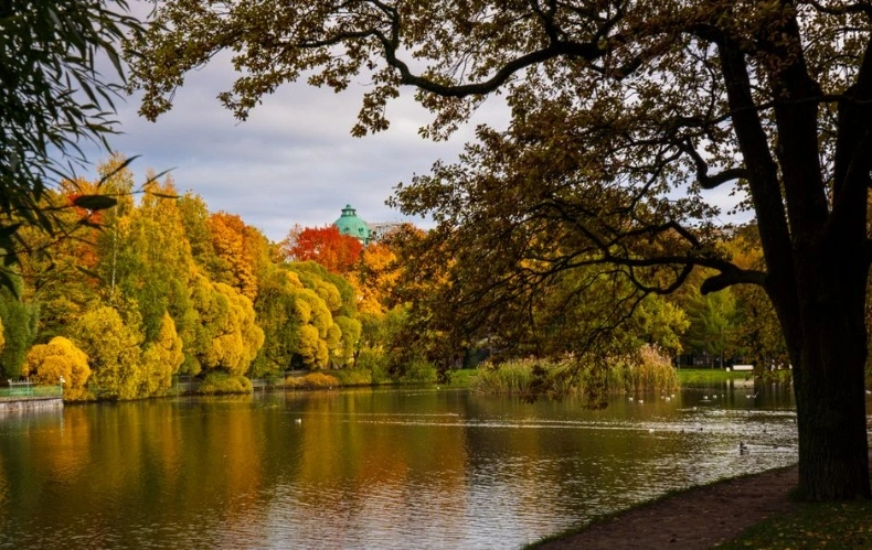 Why Autumn Doesn't Actually Start on September 21 This Year