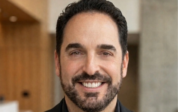 Inside Vibee: Its Founder on the Gamble That Built a Live-Event Travel Platform